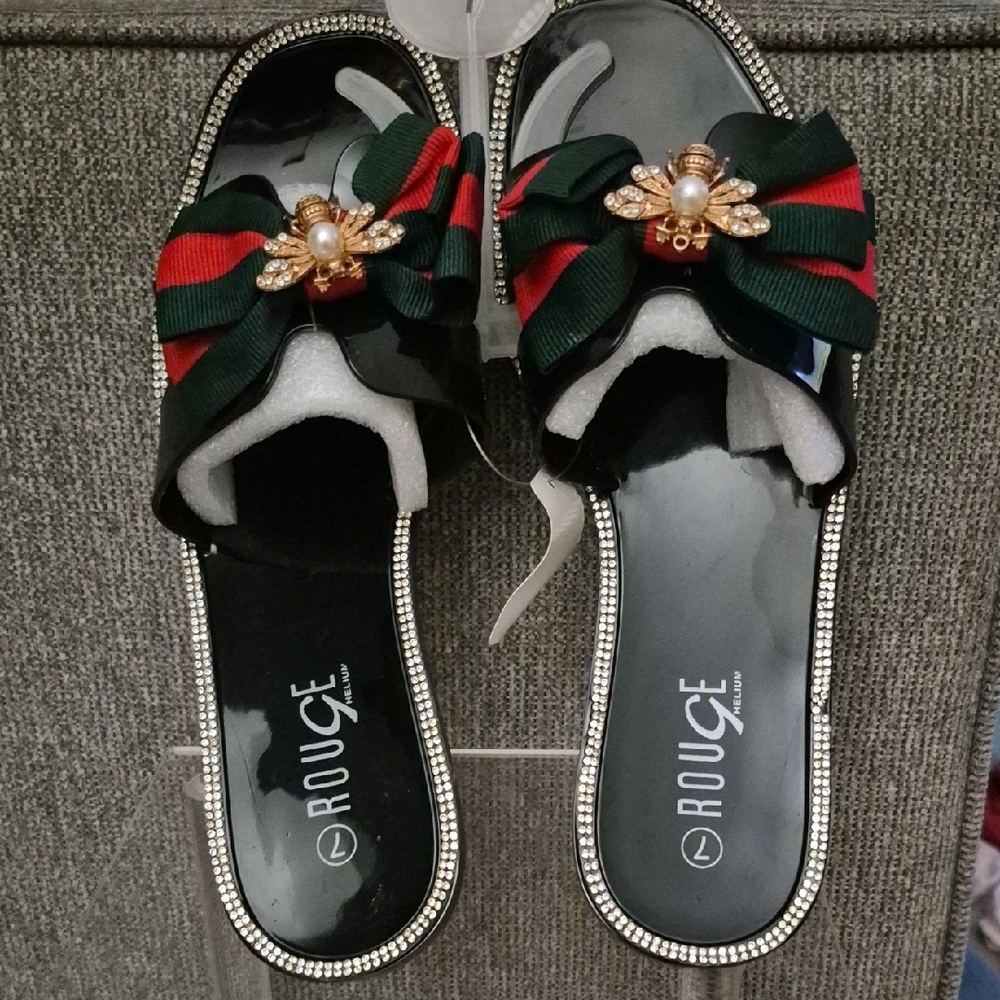 Rouge Helium Black Slide Sandals with Bow Accent